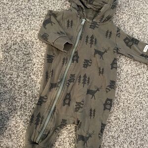 Baby onepiece forest theme